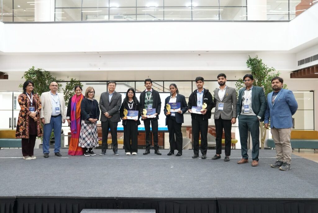 WhatsApp Image 2025-12-15 at 16.39.10